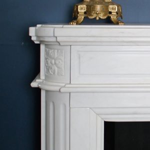 The Marseille Mantel